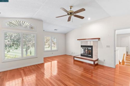 5541 Lanai Ct, Discovery Bay, CA, 94505-9292 | Card Image