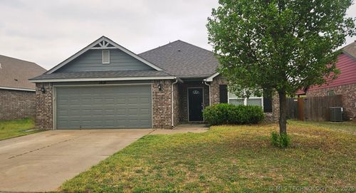 1435 W Burnham Ave, Sapulpa, OK, 74066-6604 | Card Image