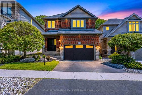 94 Forest Creek Dr, Kitchener, ON, N2R0B5 | Card Image