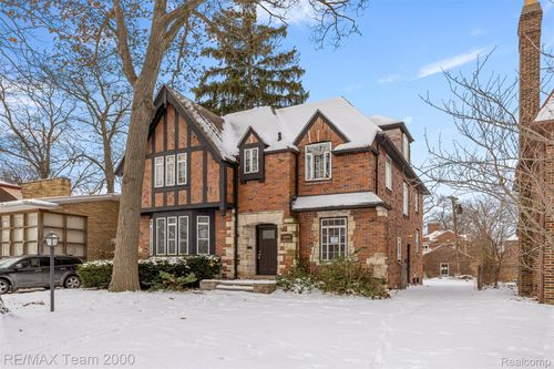 18285 Birchcrest Dr, Detroit, MI, 48221-2750 | Card Image