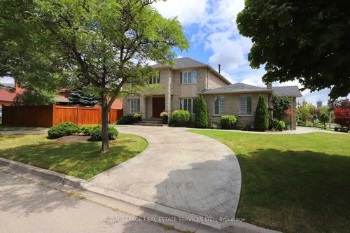 4415 Trailmaster Dr, Mississauga, ON, L5V1E6 | Card Image