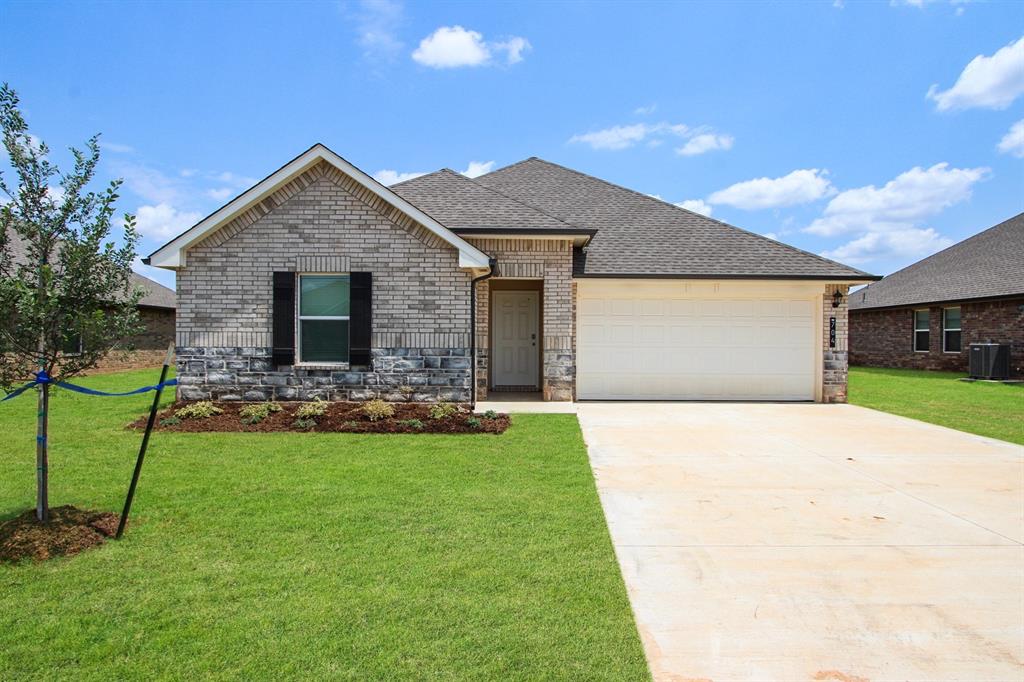 Park Place Dr, Newcastle, OK 73065