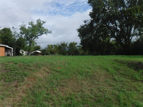 524 Old McDade Rd Old Mcdade Road, Elgin, TX, 78621 | Card Image