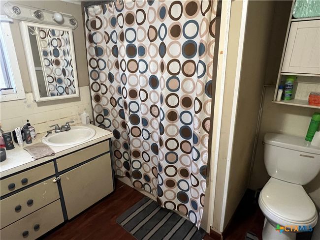 109 W Crockett St, House other with 4 bedrooms, 2 bathrooms and null parking in Giddings TX | Image 10