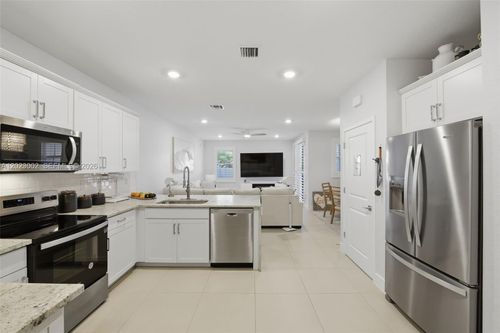 283 Sw 169th Lane, Pembroke Pines, FL, 33027 | Card Image