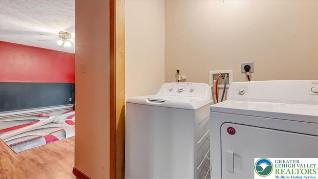 838 Cayuga Way, House other with 4 bedrooms, 3 bathrooms and null parking in Stroudsburg PA | Image 38