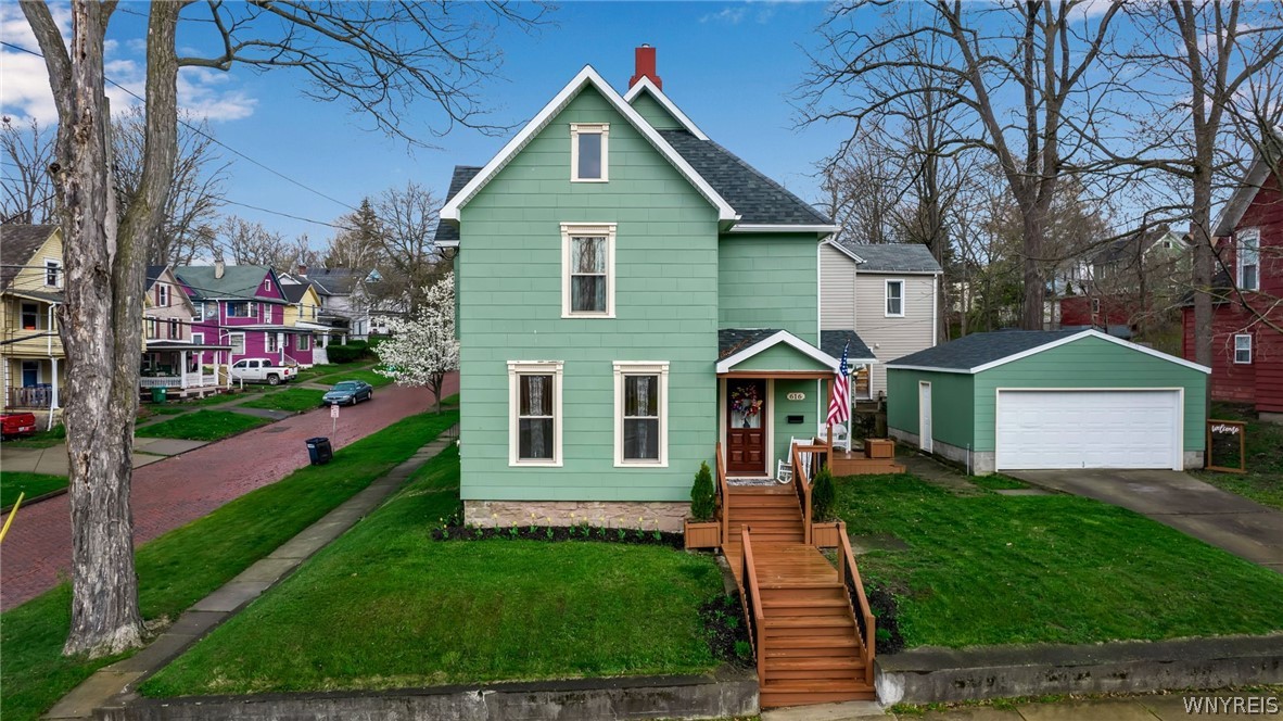 Washington St, Olean, NY 14760