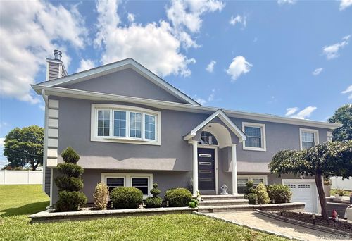 14 Larchwood Dr, Goshen, NY, 10924-2545 | Card Image