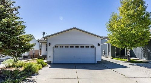 125 Magnolia Cir, Rock Springs, WY, 82901-4378 | Card Image