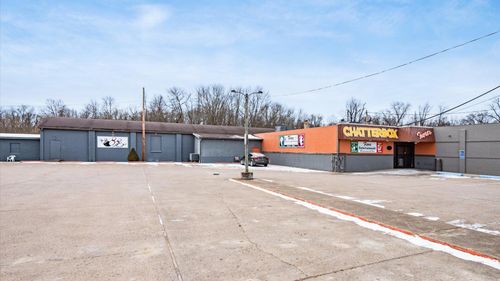 421 W Broadway St, New Lexington, OH, 43764-1008 | Card Image