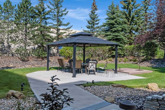 903 - 4555 Varsity Lane Nw, Home with 2 bedrooms, 2 bathrooms and 3 parking in Calgary AB | Image 3