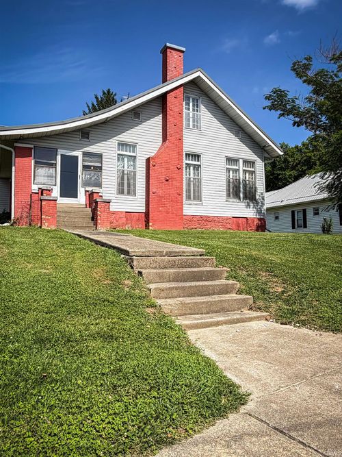 106 College Ave, Paoli, IN, 47454-1710 | Card Image