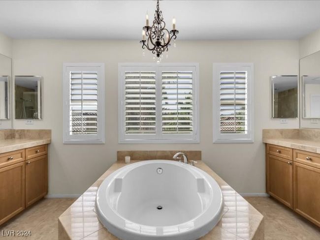 Seperate Sinks | Image 27