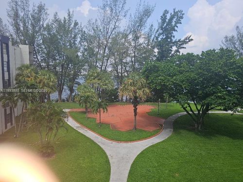 2415-10000 Nw 80th Ct, Hialeah Gardens, FL, 33016-2232 | Card Image