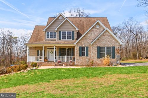 257 Hunter Rd, Maurertown, VA, 22644-2071 | Card Image