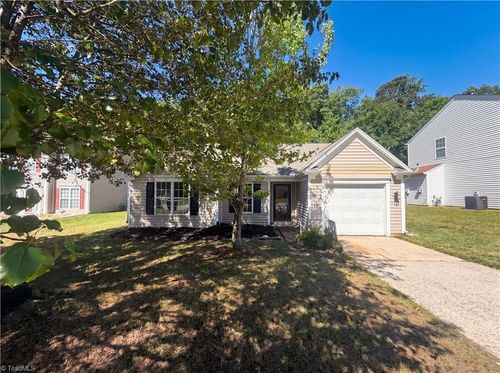 4234 Nestleway Ct, Greensboro, NC, 27406-8238 | Card Image