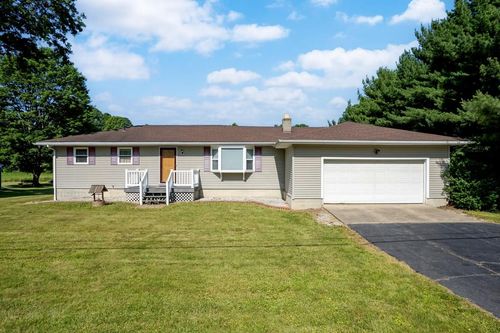 8592 Friendsville Rd, Wooster, OH, 44691-7751 | Card Image