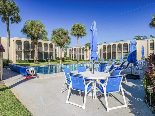 apt-103-835 18th St, Vero Beach, FL, 32960-5487 | Card Image