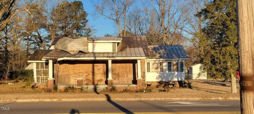 700 S Mcdaniel St, Enfield, NC, 27823-1757 | Card Image