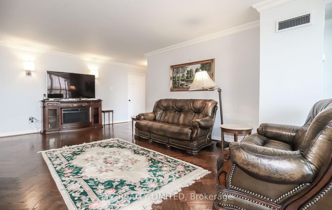 808 - 1 Clark Ave W, Condo with 2 bedrooms, 2 bathrooms and 2 parking in Vaughan ON | Image 11