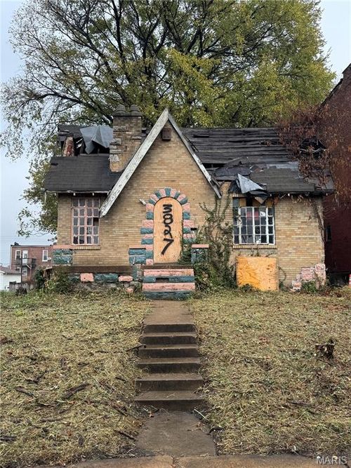 3827 Cook Ave Avenue, St Louis, MO, 63113 | Card Image