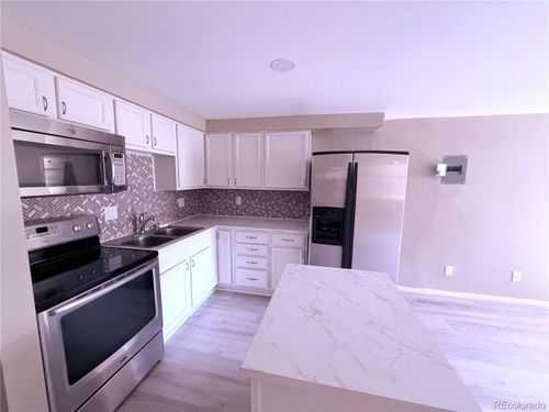 apt-113-8828 E Florida Ave, Denver, CO, 80247-2810 | Card Image