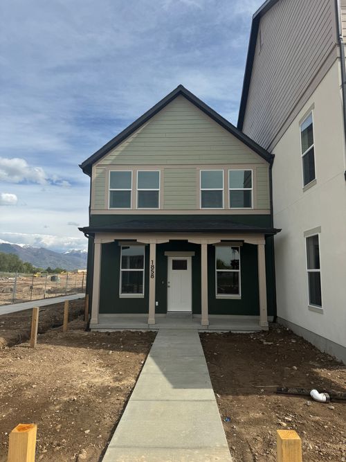 240-1858 W 1575 N, Layton, UT, 84041 | Card Image