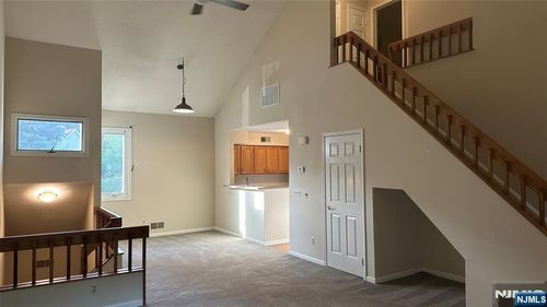 14 Red Oak Ter, Oak Ridge, NJ, 07438-9188 | Card Image