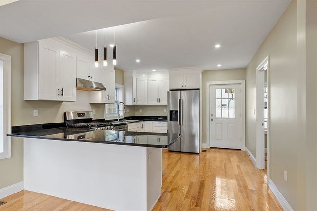 1 - 112 Sigourney St, Condo with 4 bedrooms, 3 bathrooms and 2 parking in Revere MA | Image 5