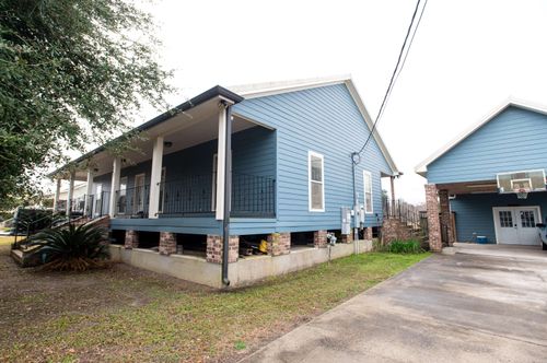 347 Le Village Dr, Larose, LA, 70373-3842 | Card Image