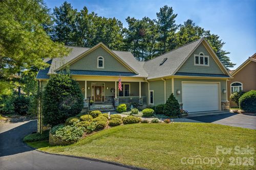 151 Shadowleaf Dr, Hendersonville, NC, 28739-8745 | Card Image