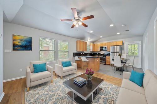 b-4612 Bennett Ave, Austin, TX, 78751-3333 | Card Image