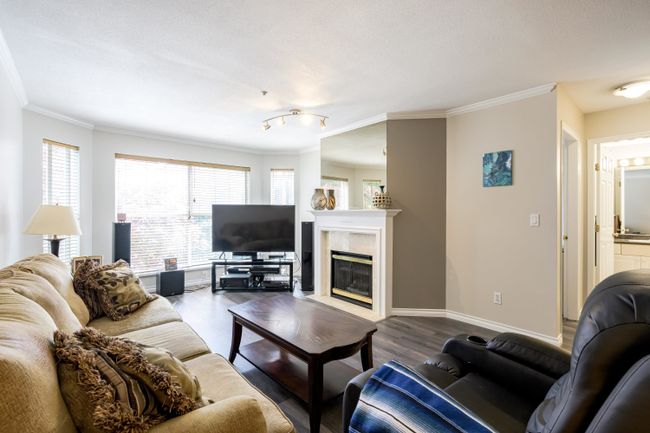 214 - 7151 121 Street, Condo with 2 bedrooms, 2 bathrooms and 1 parking in Surrey BC | Image 1