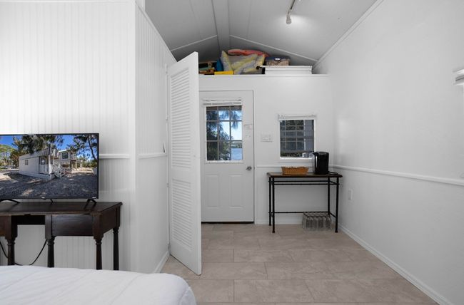 16490 Sw Indiana Ave, House other with 4 bedrooms, 4 bathrooms and null parking in CEDAR KEY FL | Image 58