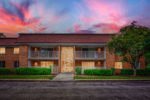 1a-1102 Westover Ln, Schaumburg, IL, 60193-3438 | Card Image