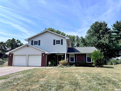 524 Meadow Dr, Macomb, IL, 61455-9320 | Card Image