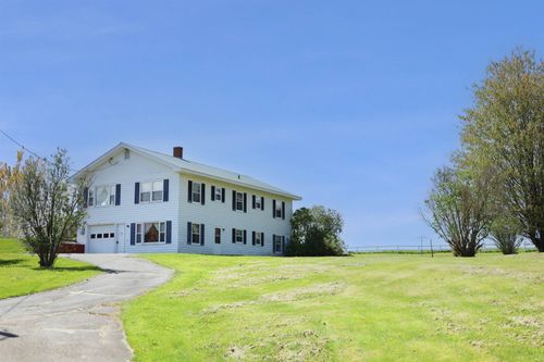 3085 Red Village Rd, Lyndonville, VT, 05851-8574 | Card Image