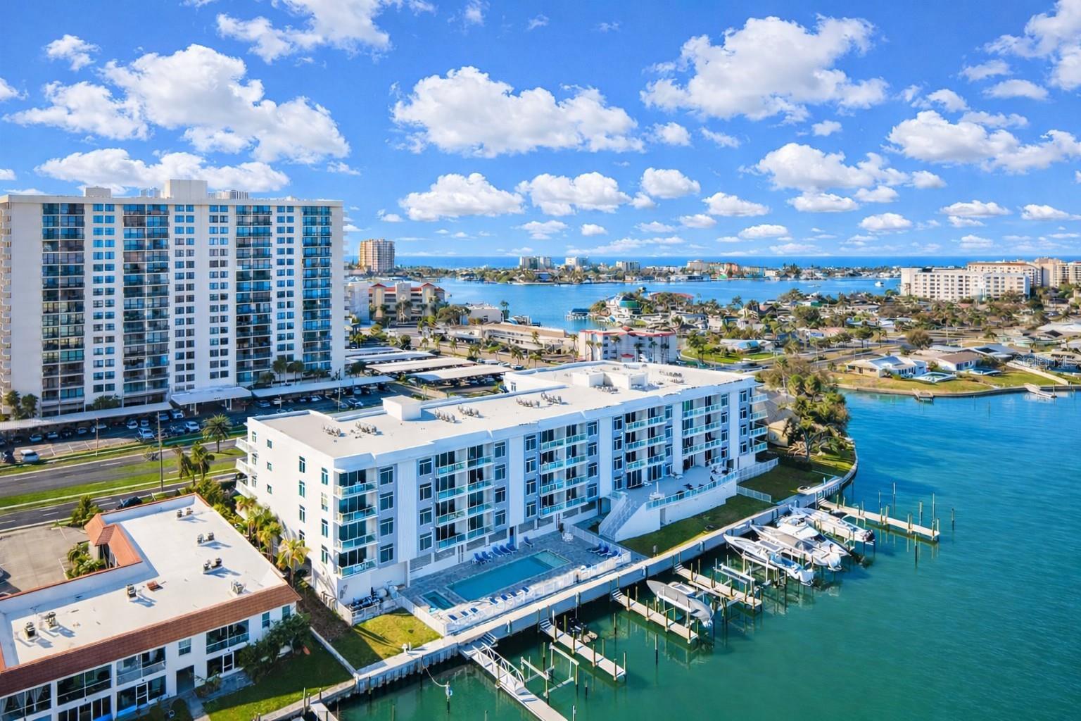 Residential Lease in CLEARWATER BEACH 3