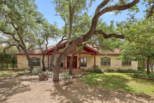 95 Augusta Dr, Wimberley, TX, 78676-2516 | Card Image