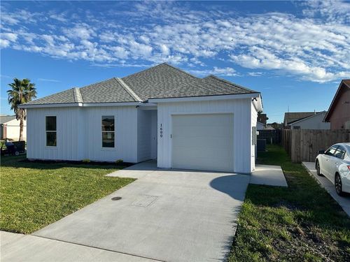 1600 Cottage Ln, Harvey, LA, 70058-5539 | Card Image