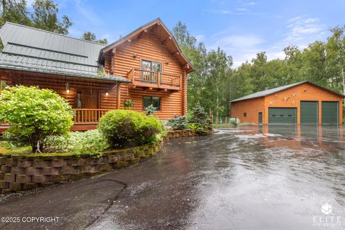1070 W Gail Dr, Wasilla, AK, 99654-3104 | Card Image