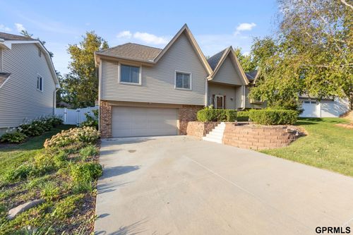 15006 Charles St, Omaha, NE, 68154-3716 | Card Image