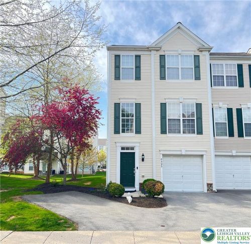 8495 Putnam Ct, BREINIGSVILLE, PA, 18031-1582 | Card Image