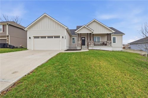 1806 Nw Mya Ct, Grain Valley, MO, 64029-7721 | Card Image