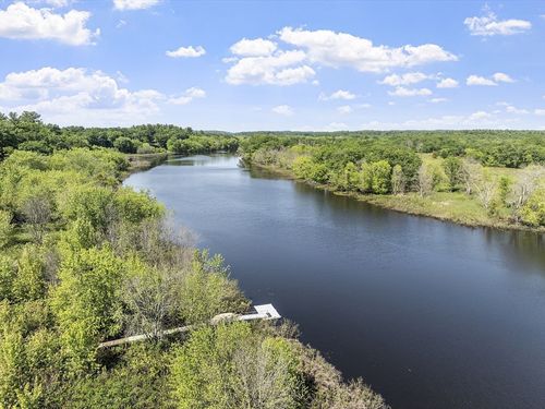 389 River Rd, Carlisle, MA, 01741-1819 | Card Image