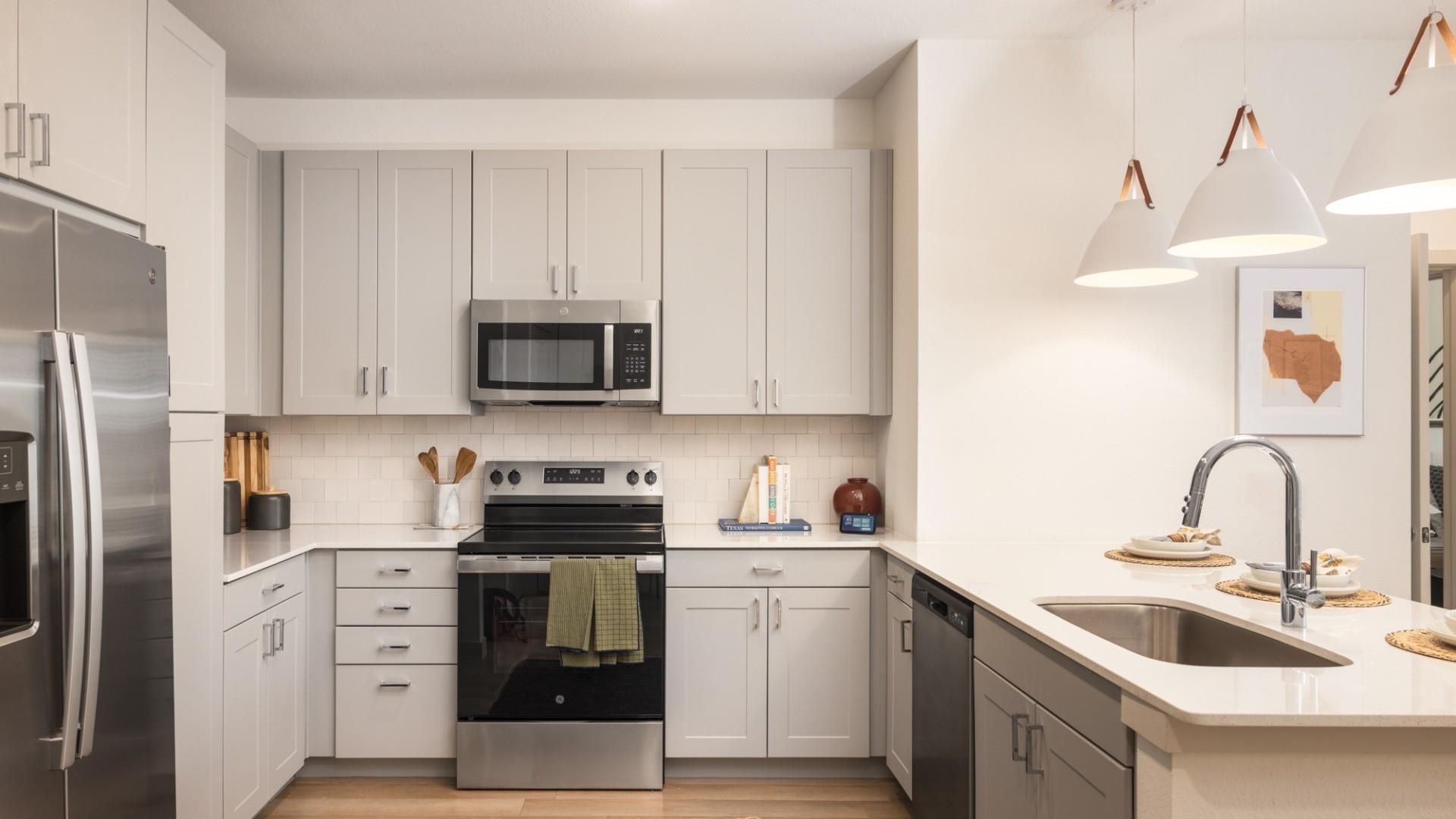 Residential Lease in Del Valle 4