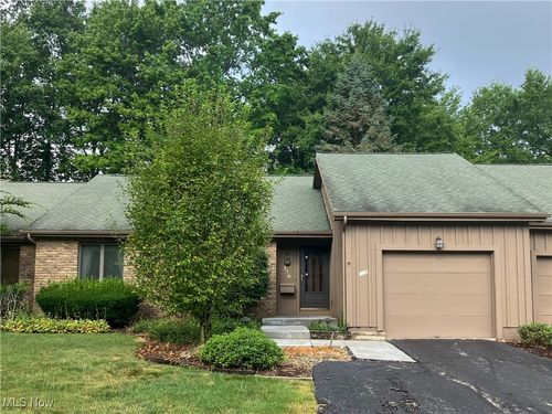 130 Topaz Trl, Cortland, OH, 44410-1378 | Card Image