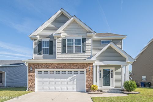 808 Jade Ln, Winterville, NC, 28590-8046 | Card Image