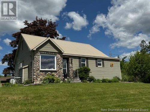 25 Old Post Rd, Petitcodiac, NB, E4Z4M9 | Card Image