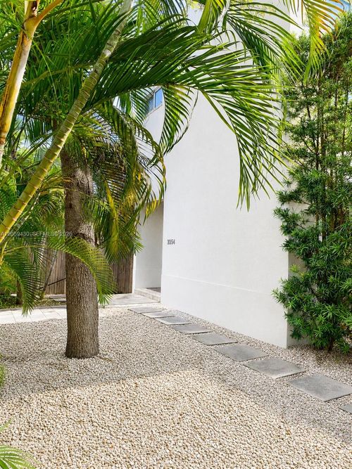 2954-2954 Whitehead St, Miami, FL, 33133 | Card Image